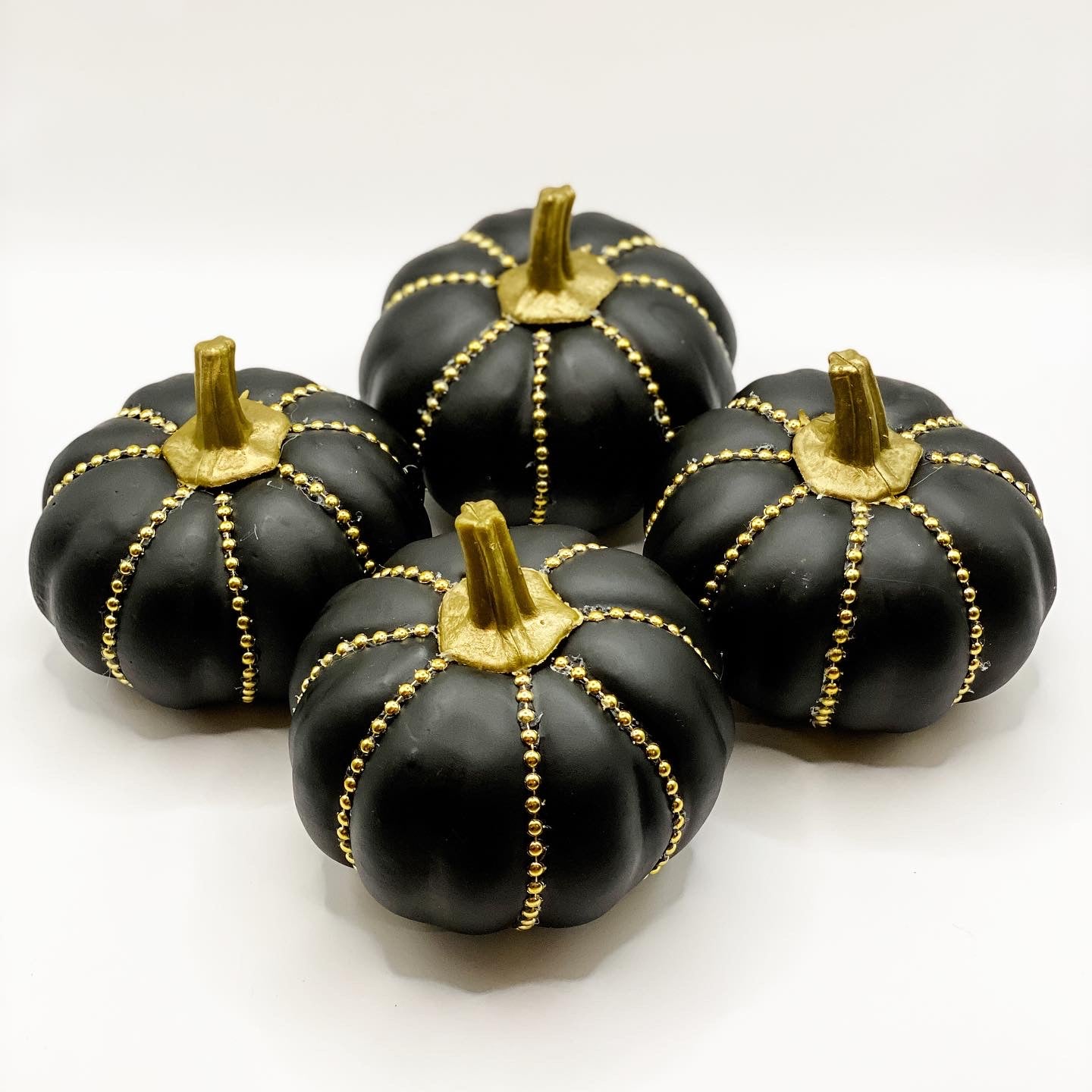 Small Pumpkin - Black Gold Beaded